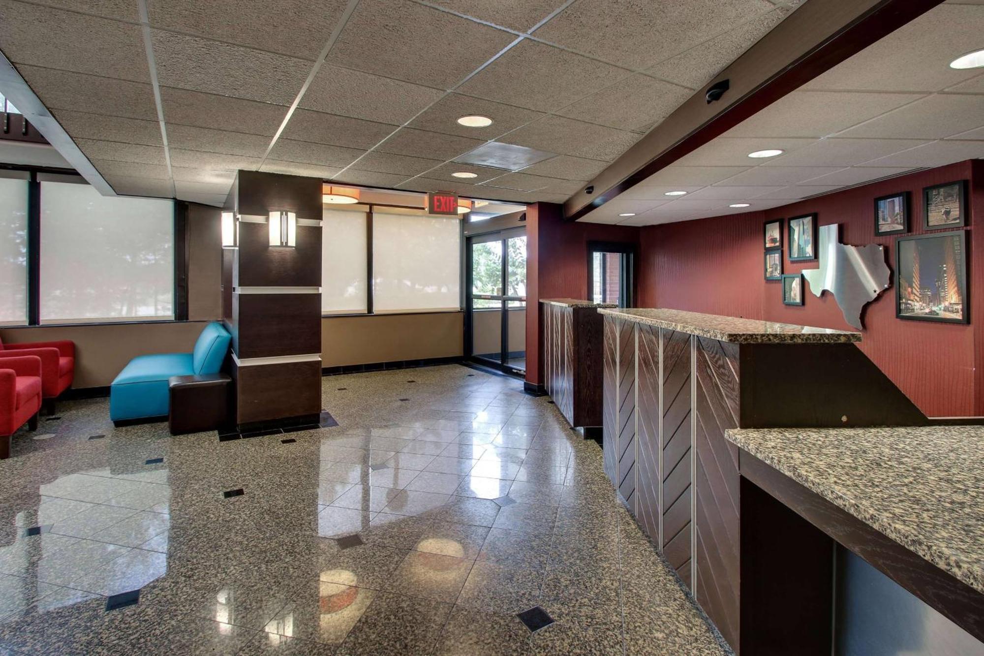 Heritage Inn & Suites The Woodlands, Trademark By Wyndham Exterior photo