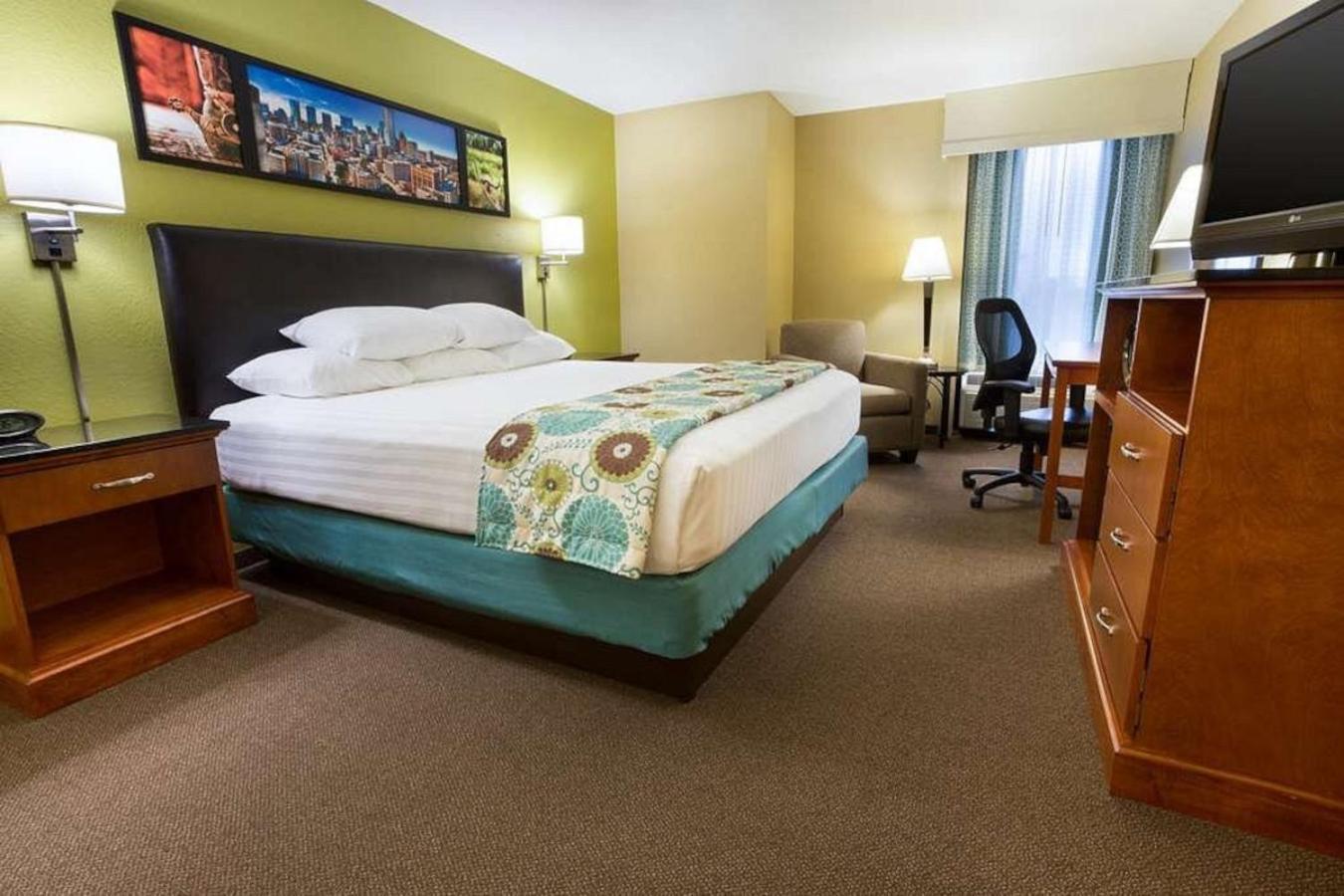 Heritage Inn & Suites The Woodlands, Trademark By Wyndham Exterior photo