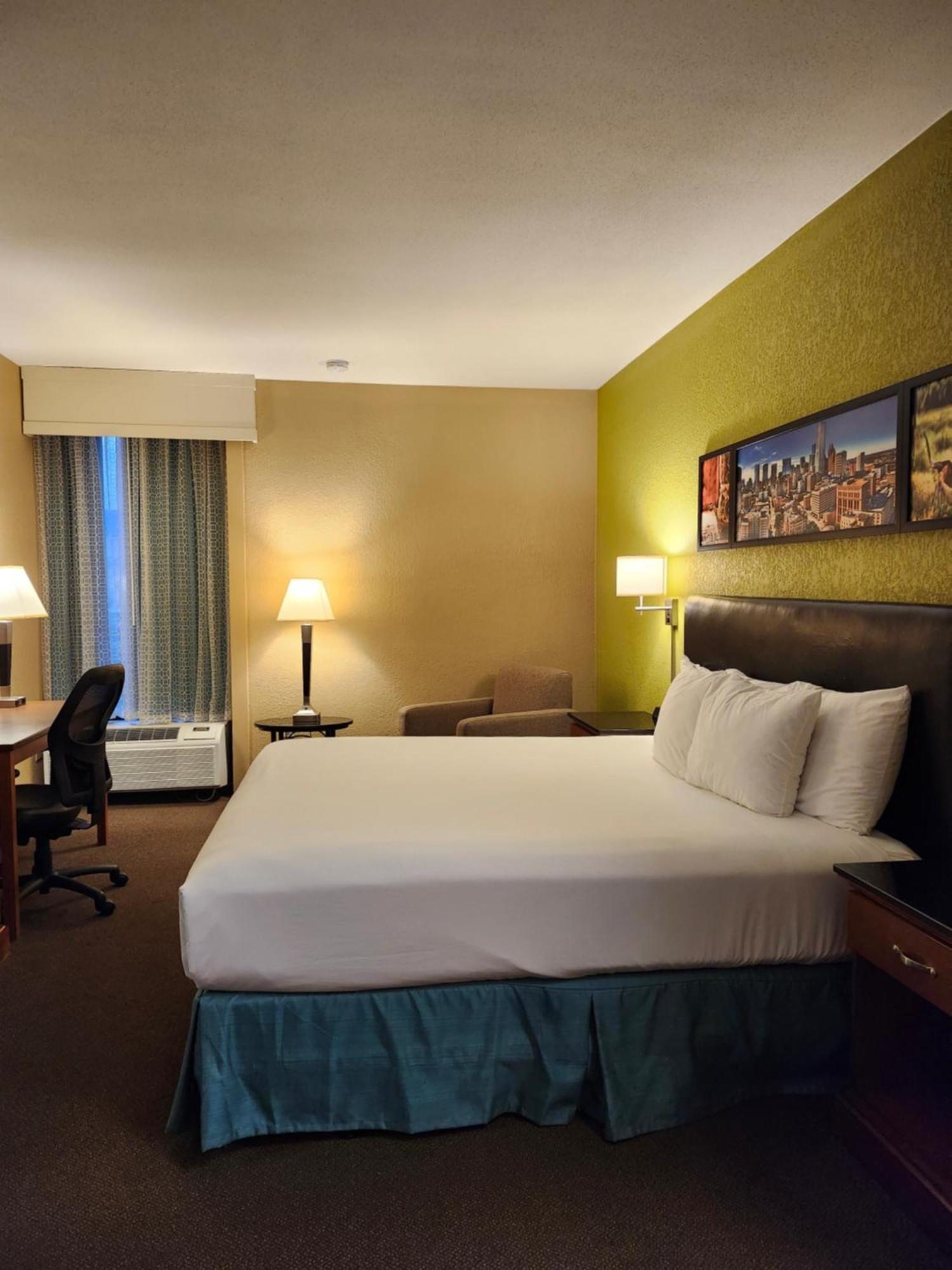Heritage Inn & Suites The Woodlands, Trademark By Wyndham Exterior photo