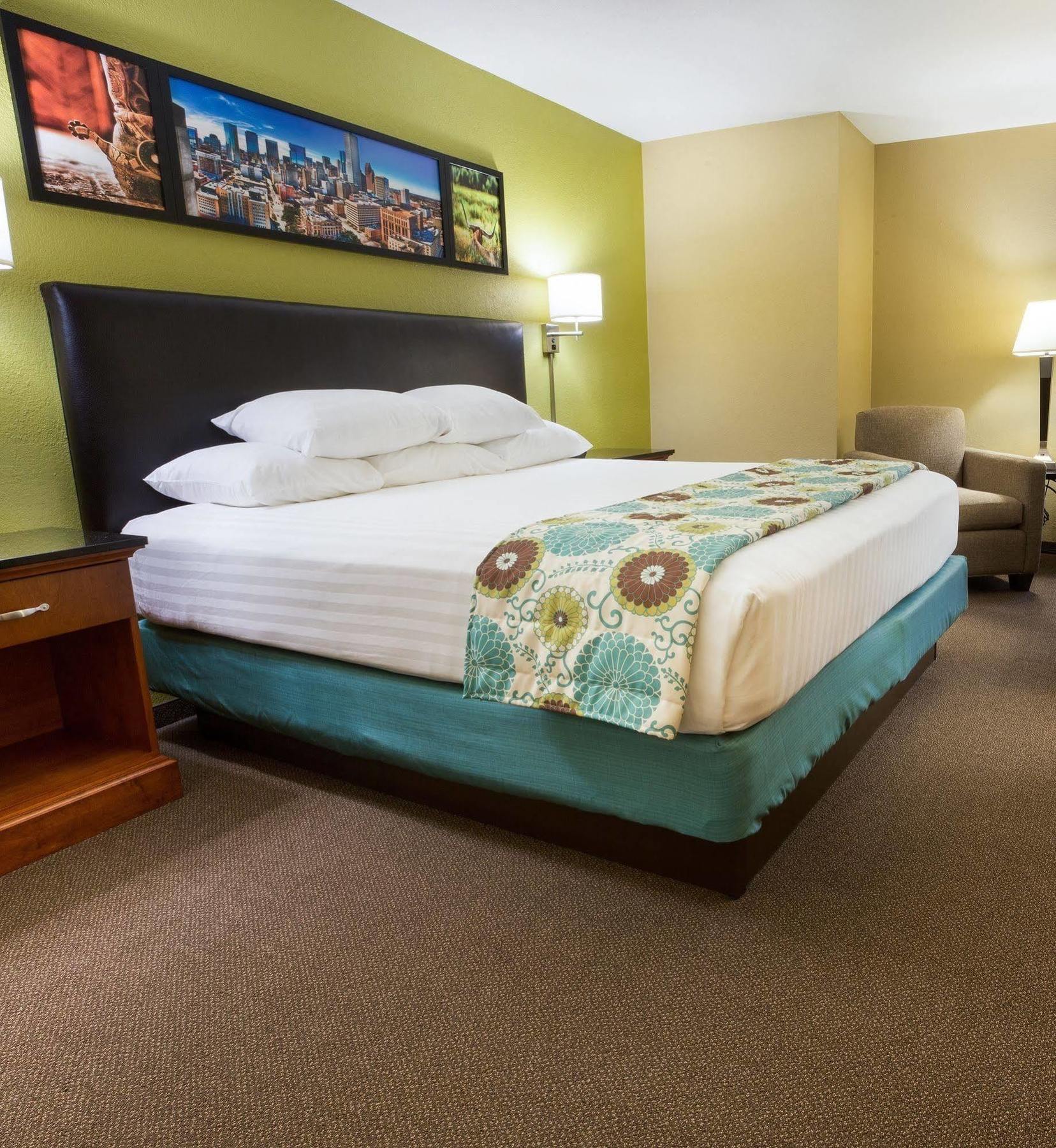 Heritage Inn & Suites The Woodlands, Trademark By Wyndham Exterior photo